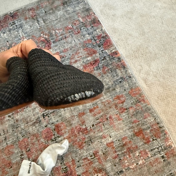 Jenni Kayne Black Woven Slip-On Raffia Mules - Picture 5 of 5